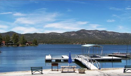 Big Bear Lakefront Lodge ภายนอก รูปภาพ